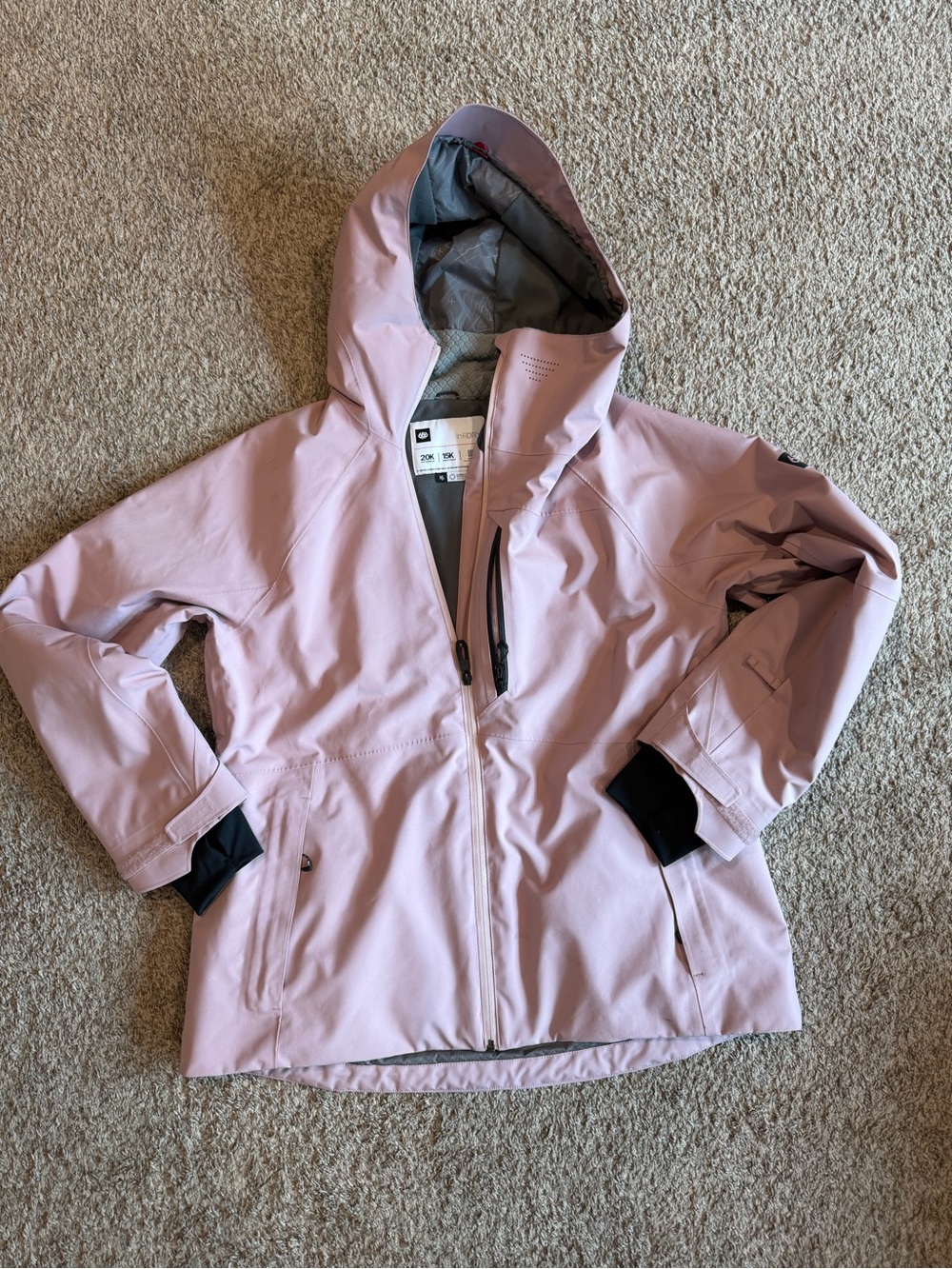 686 Women's Light Pink Ski/Snowboarding jacket with Hood infidry